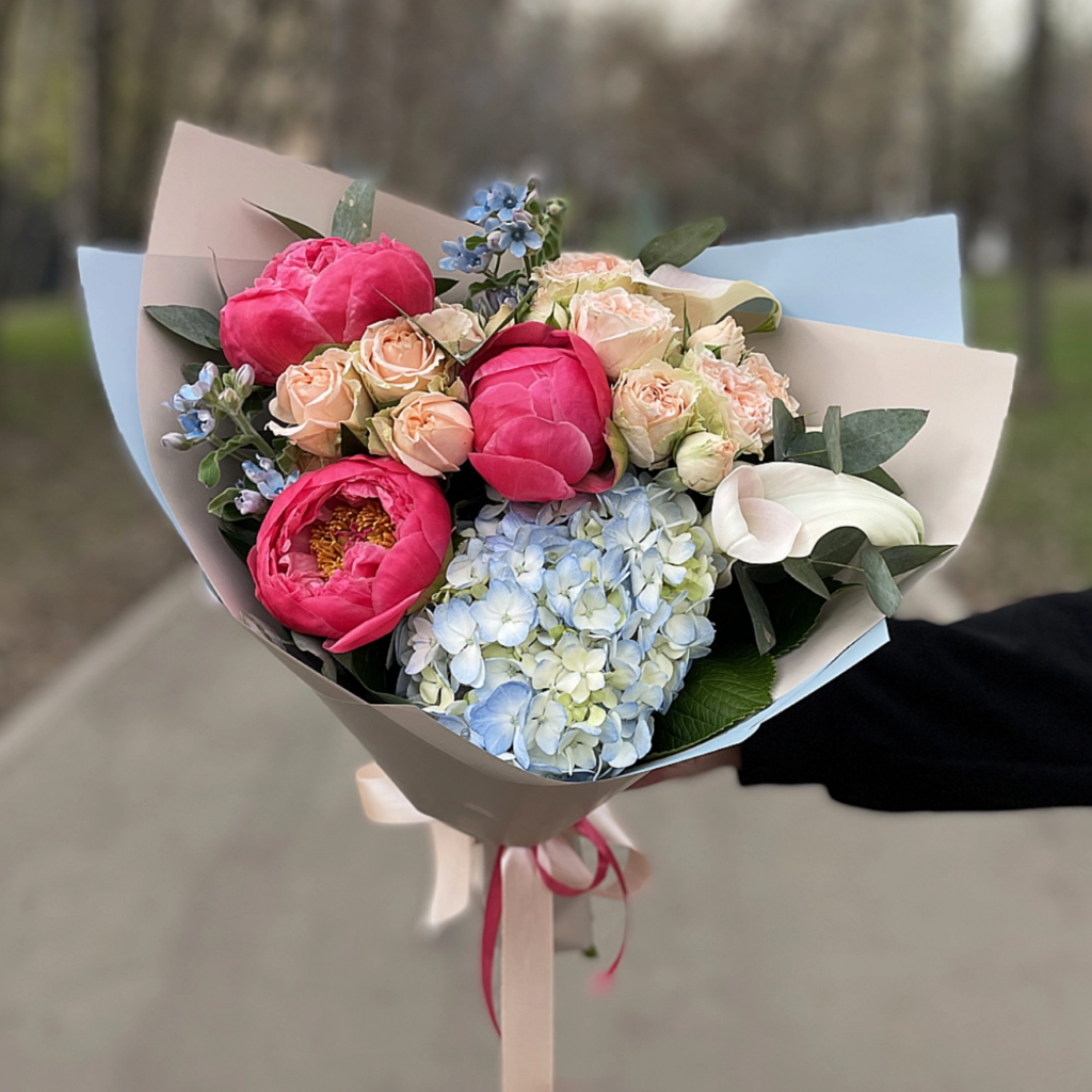 Букет цветов от «Мосцветторгком»
